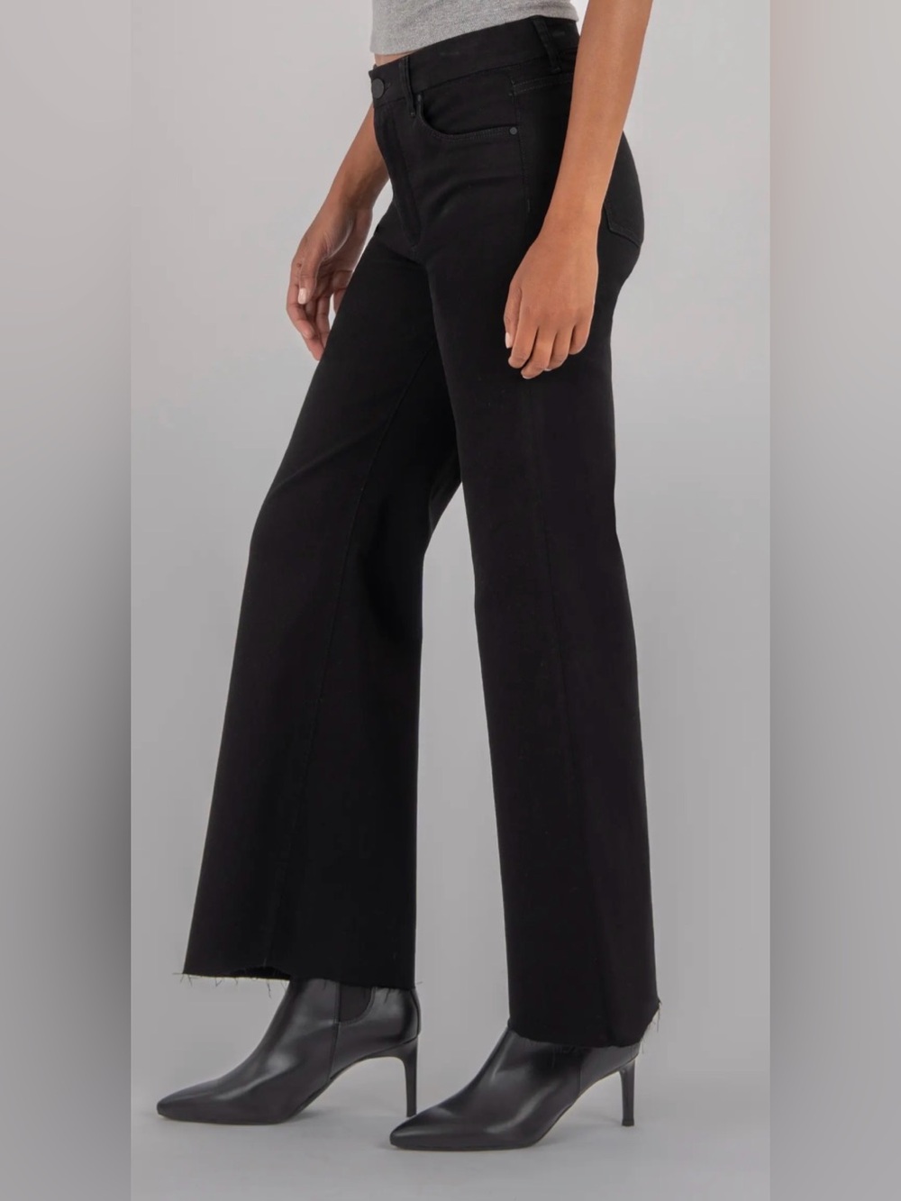 Kut from the Kloth Black Flare & Frayed Hem Jeans so 14 - Picture 2 of 14
